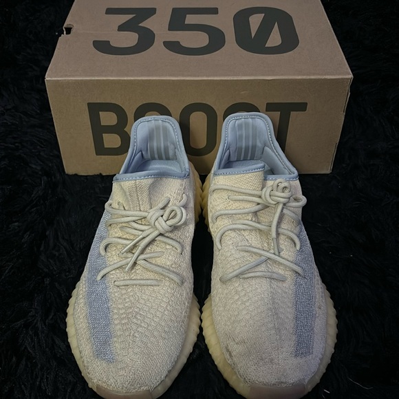 Yeezy 350 “Linen” ‘Reflective’